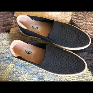 Ugg Sammy Chevron flats